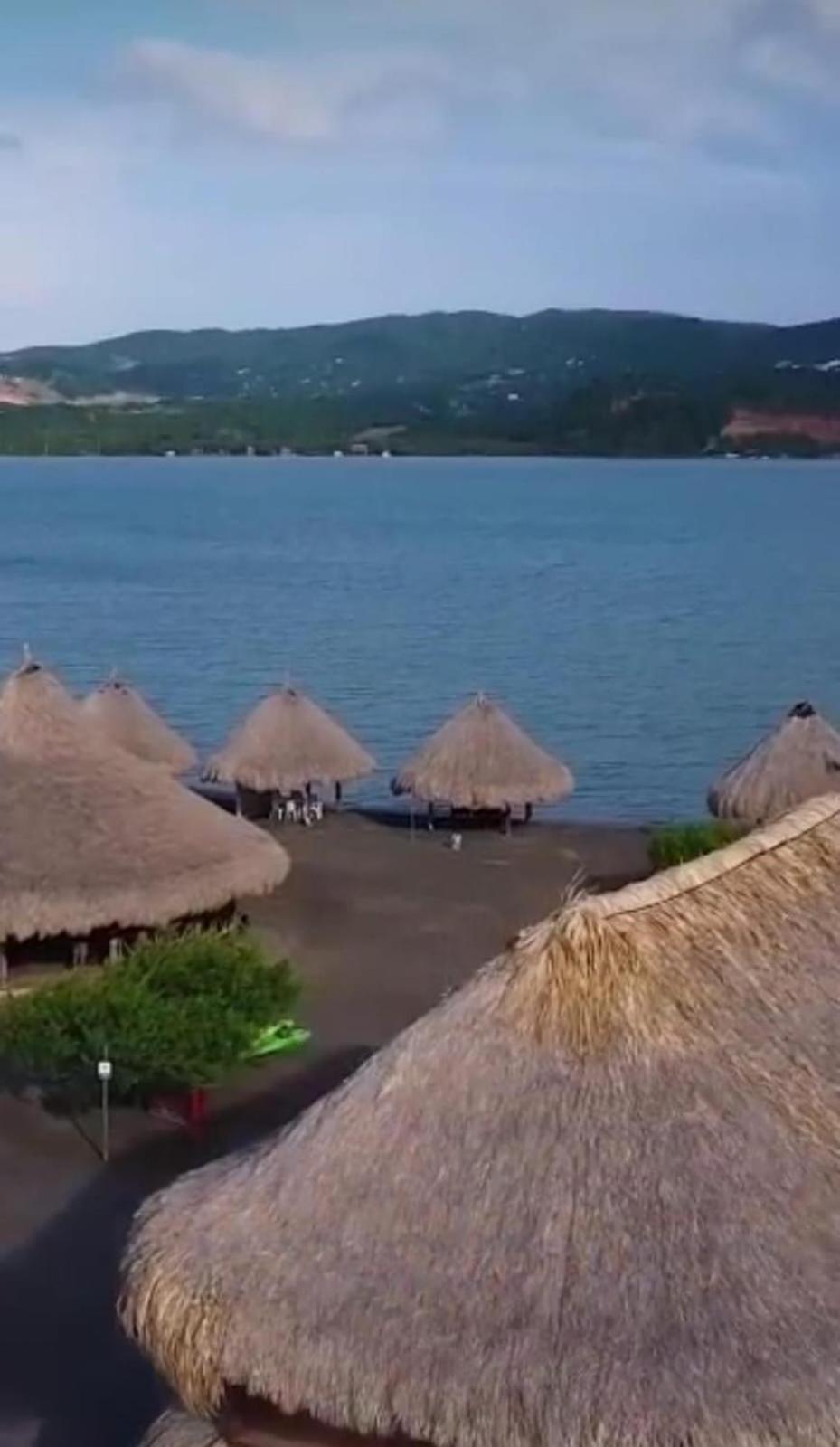 Cabana Puerto Velero Puerto Caiman Ngoại thất bức ảnh