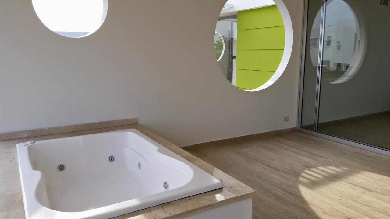 Cabana Puerto Velero Puerto Caiman Ngoại thất bức ảnh